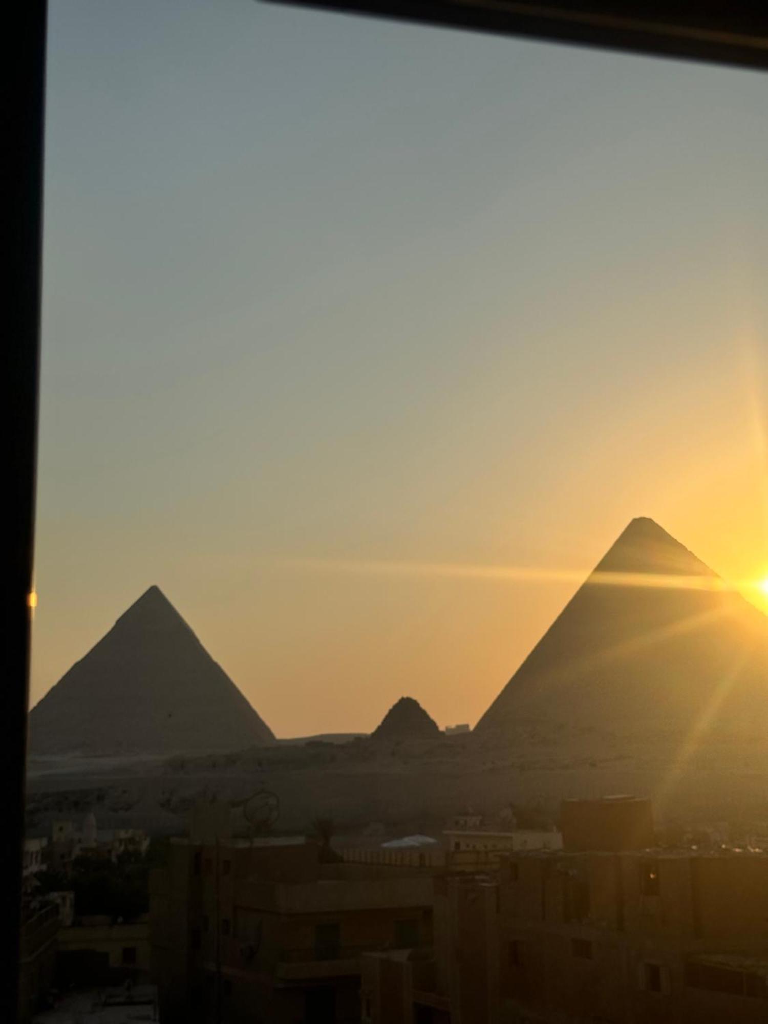 Hotel Historical Pyramids Hills