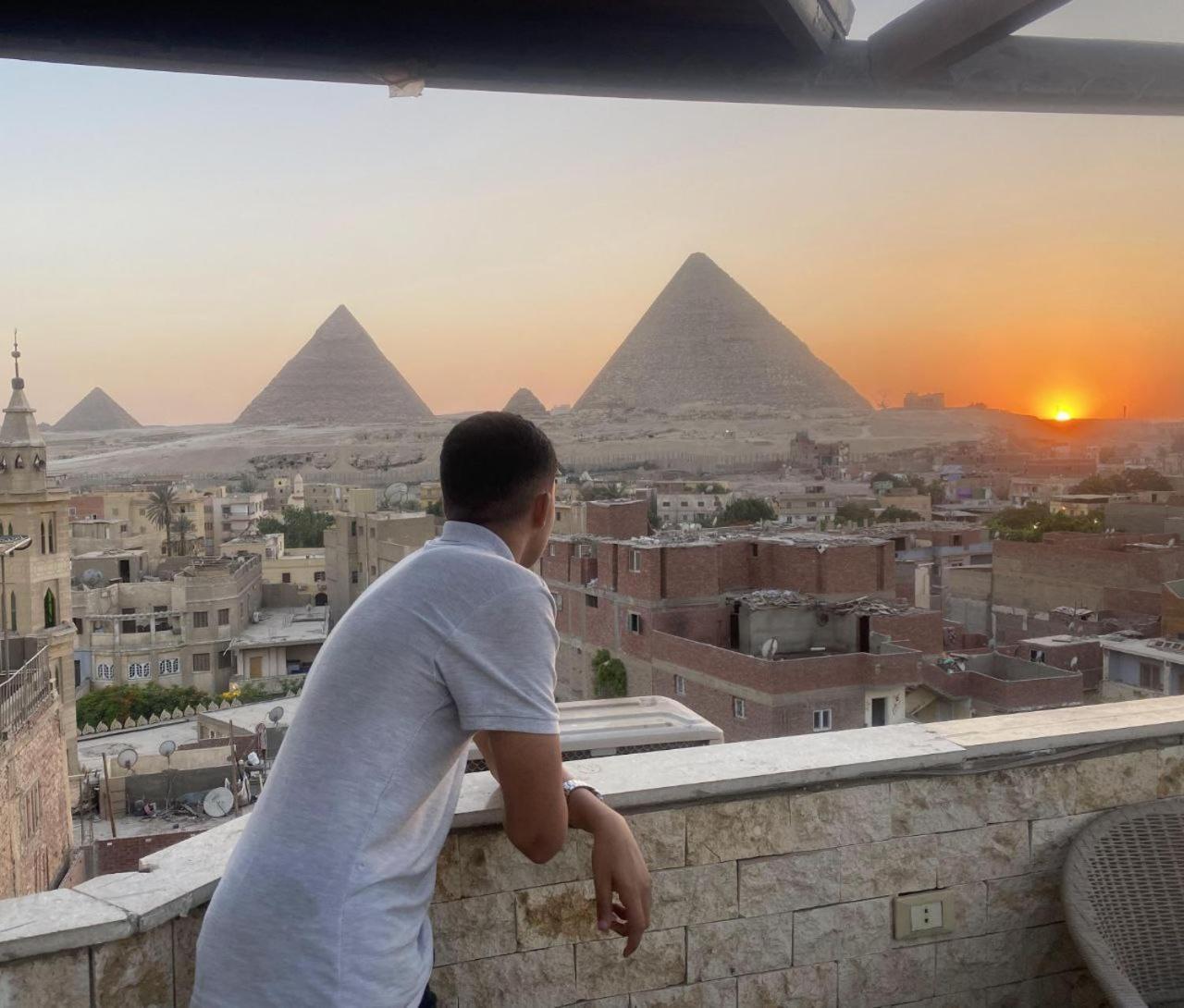 Hotel Historical Pyramids Hills 3*