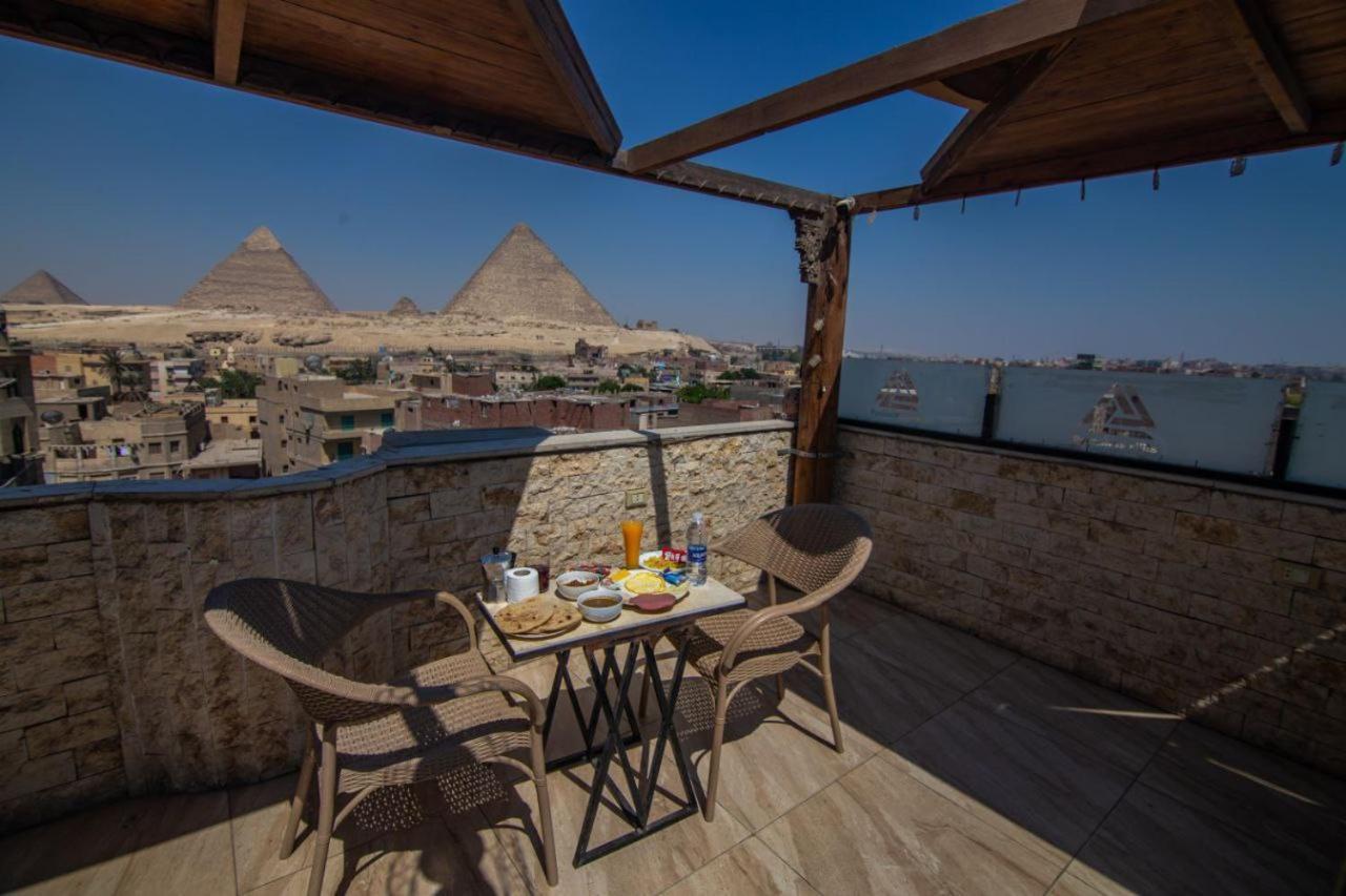 Hotel Historical Pyramids Hills